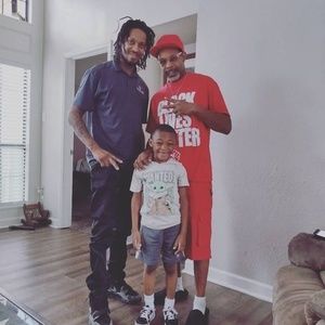 Meet your Posher, Leon